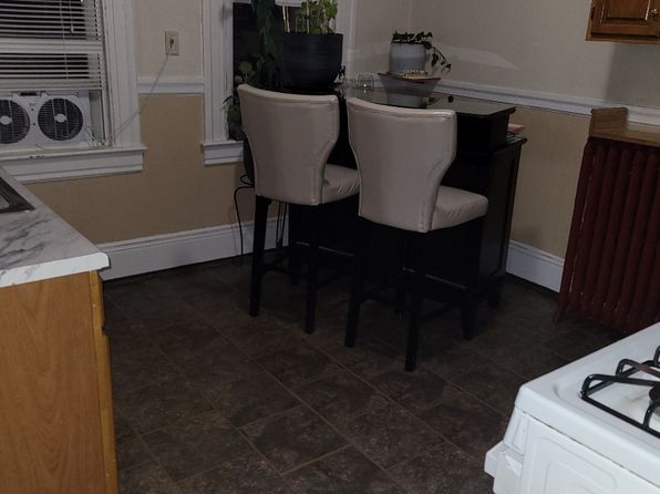 588 Park Ave Floor 2
