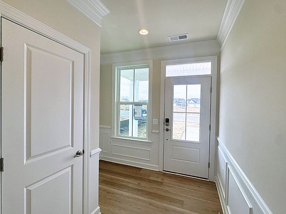 The foyer of the Hemingway on homesite 2110 at Hiatt Pointe at Snowden Bridge.