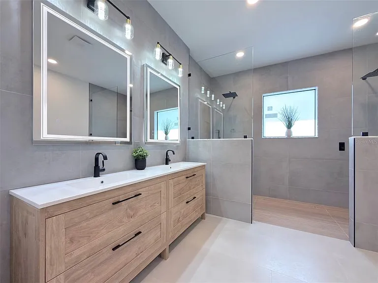 14671 Lillian Cir — Photo 6