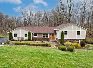 8505 Thornhill Dr, Indianapolis, IN 46256