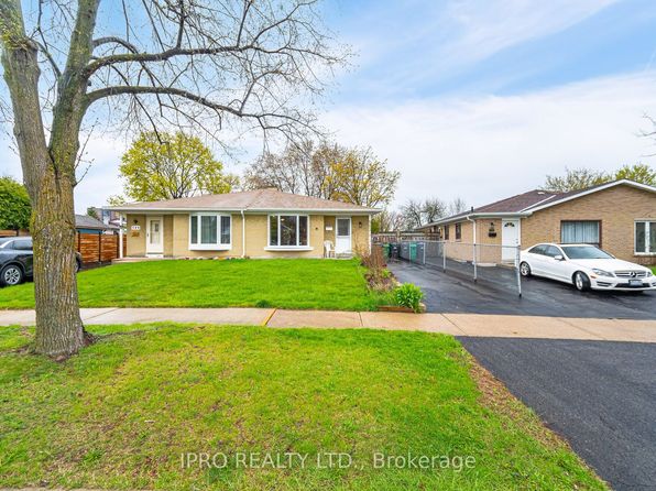 542 Lana Ter, Mississauga, ON L5A 3B3