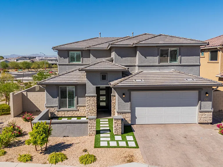5654 N 88th Ln — Photo 60