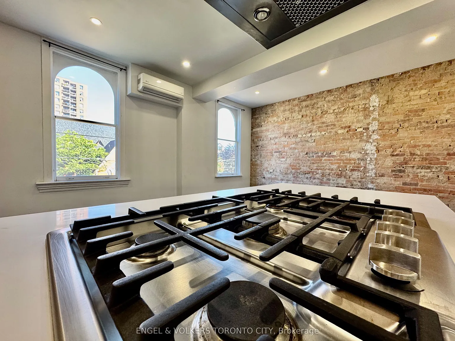 2 bed, $3,195 — Photo 3