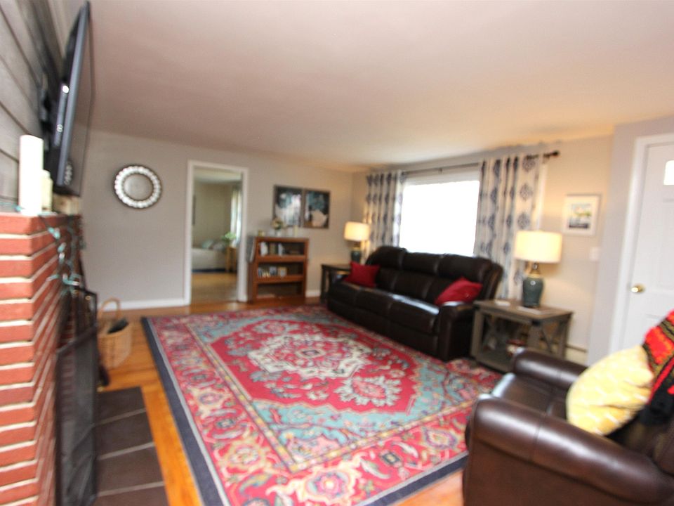 23 Bluff Street, Salem, NH 03079 Zillow
