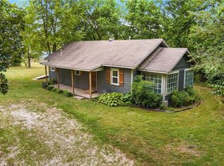 673 Rheas Mill Rd, Farmington, AR 72730