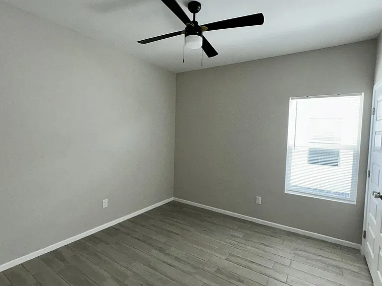 5701 Swallow Ave #3 — Photo 14