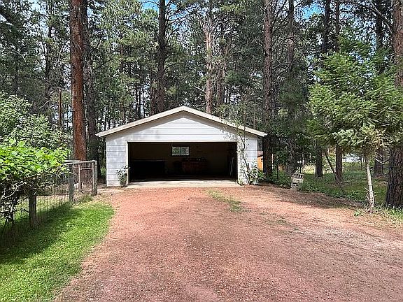 2+ Car Detached Garage