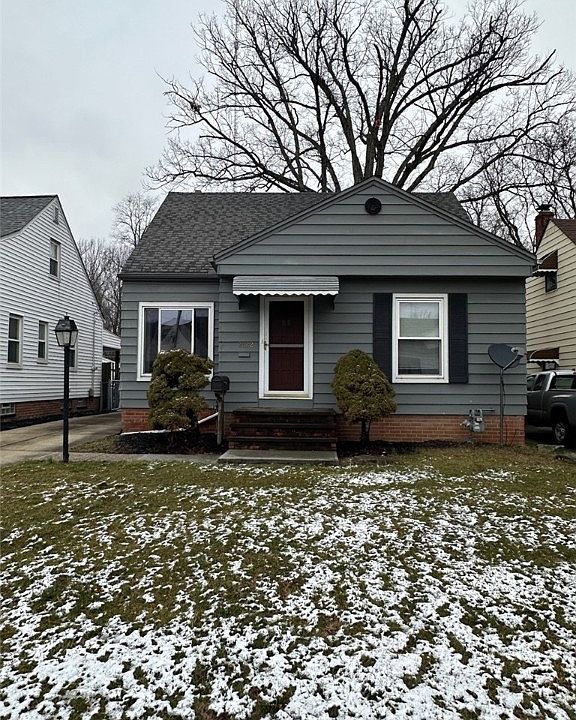 1st image of 2622 Park Dr
