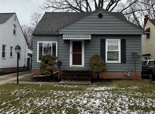 2622 Park Dr, Parma, OH