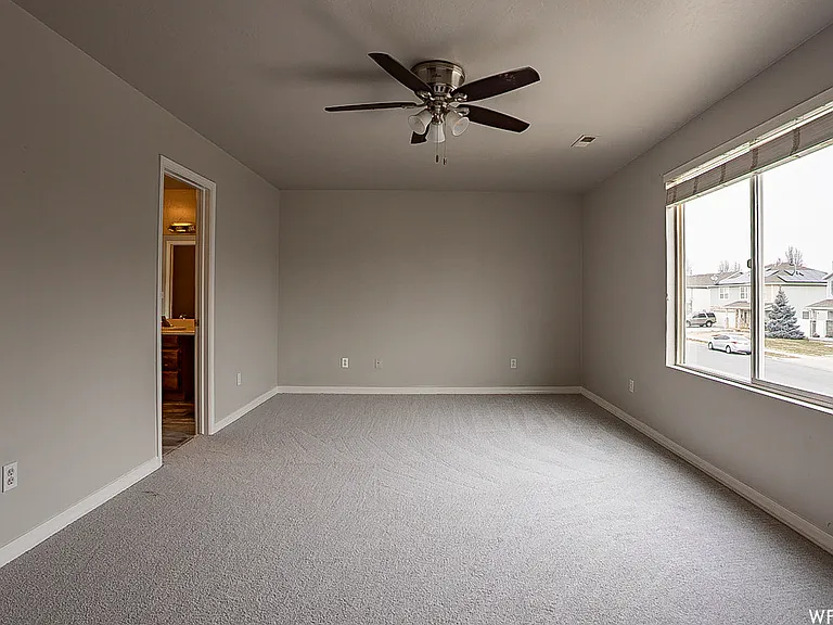 1890 S 875 E — Photo 11