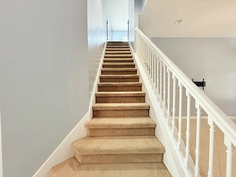 814 Kazaros Cir — Photo 24