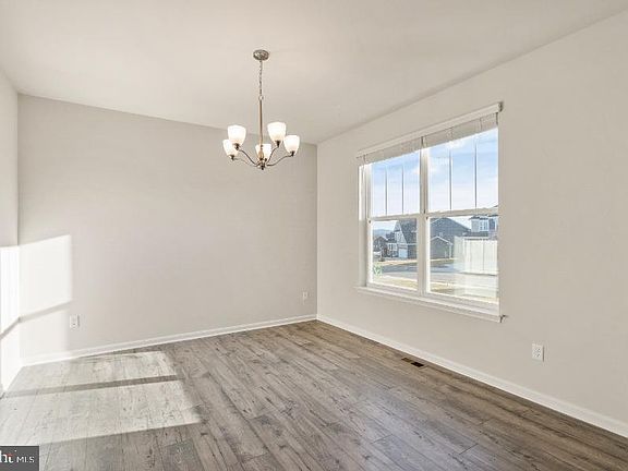 4th image of 500 Trainum Ln