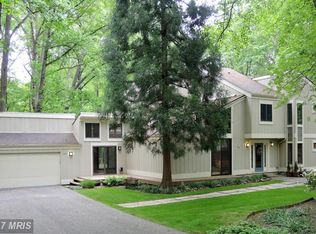 3209 Cobb Hill Ln, Oakton, VA 22124