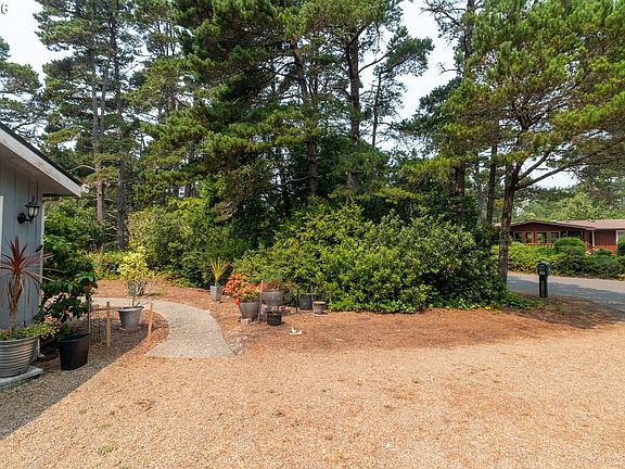 3rd image of 4792 Rhododendron Loop