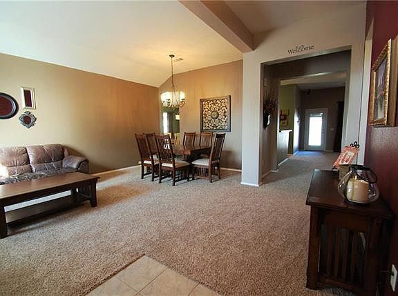 2nd image of 4916 Auburn Dr