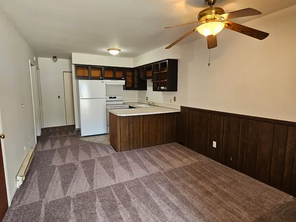 4605 S Martin Luther King Jr Blvd #8, Lansing, MI 48910