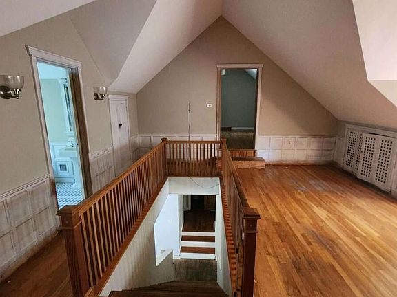 4th image of 55 Beverly Rd NE
