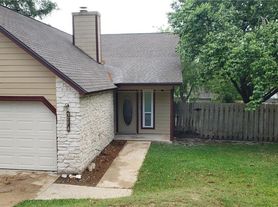 371 Fantail Loop, Austin, TX