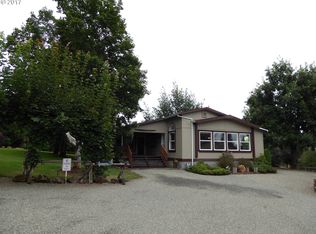 24050 S Newkirchner Rd, Oregon City, OR 97045