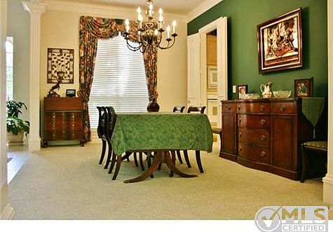 Formal Dining
