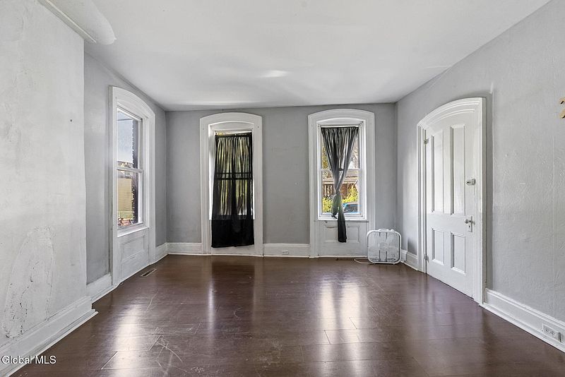 2nd image of 55 Oakwood Avenue