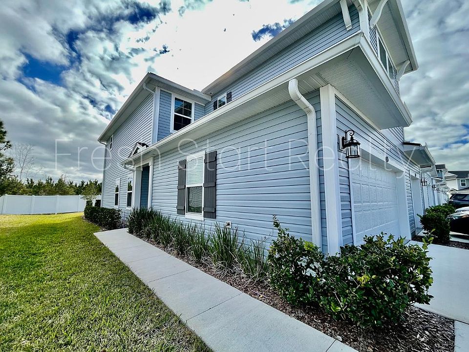 1st image of 13957 Molina Dr
