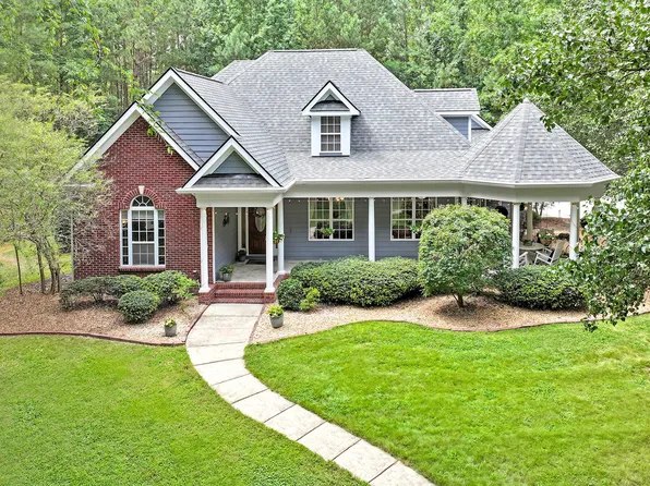 3316 Whittingham Dr, New Hill, NC 27562