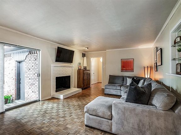3rd image of 9808 Lanshire Dr