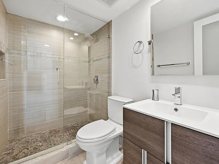 531 N Ocean Blvd #1601 — Photo 22