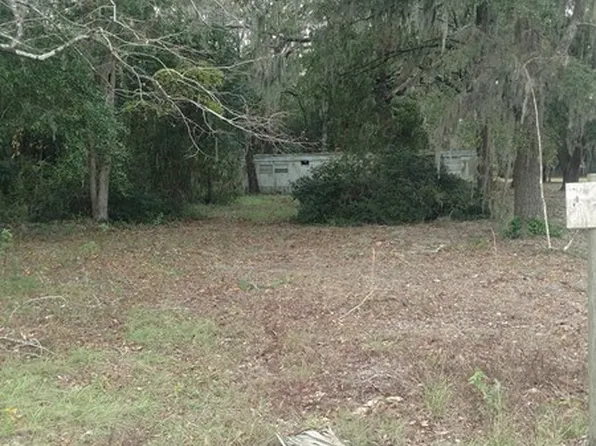 124 Crispen Blvd, Brunswick, GA 31525