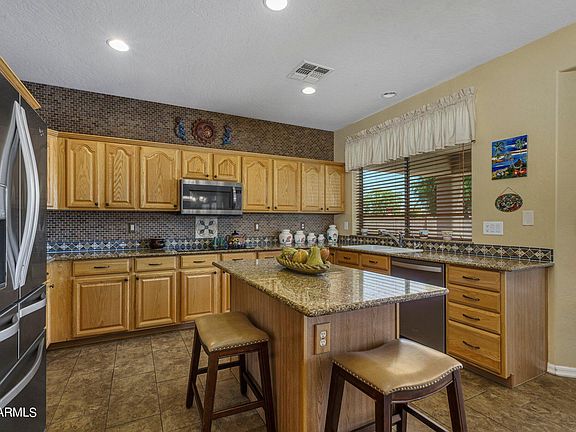 2nd image of 14647 W CLARENDON Avenue