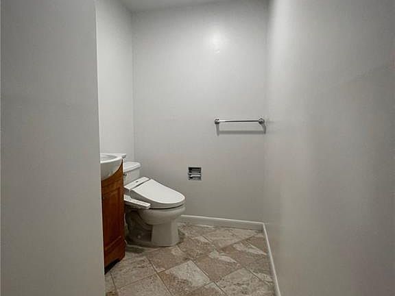 3rd image of 292 Park Ave