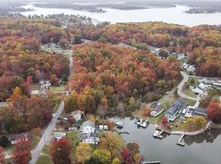 Sue Grove Rd, Essex, MD 21221