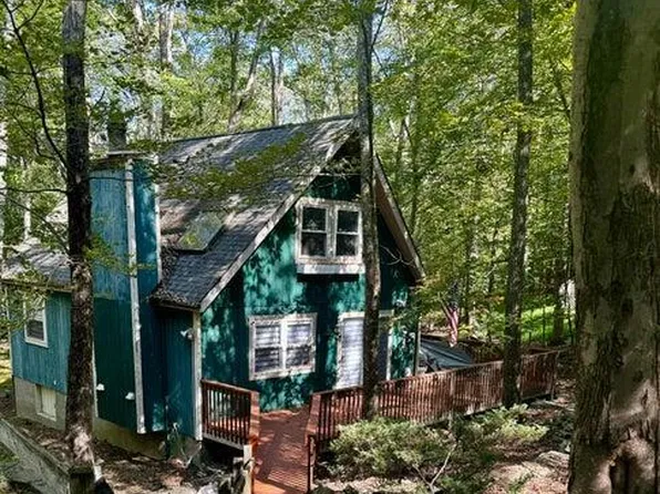 167 Dorchester Dr, Bushkill, PA 18324