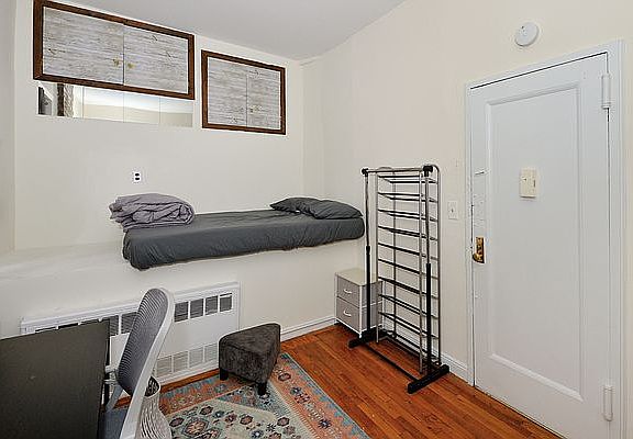 4th image of 300 E 92nd St APT 2B