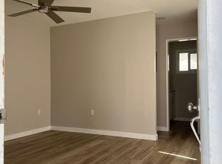 25202 1/2 Feijoa Ave, Lomita, CA 90717