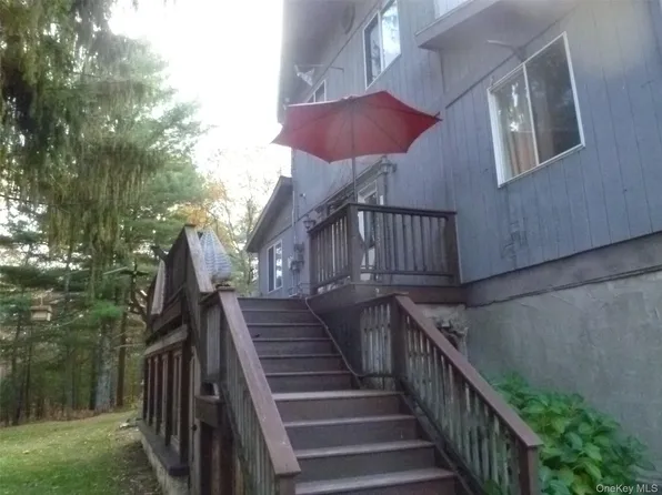 624 Huckleberry Turnpike, Marlboro, NY 12542