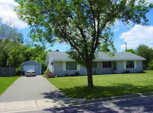 12400 Gladiola St NW, Coon Rapids, MN 55433