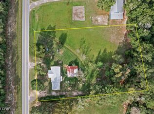 3344 Creek Rd, Vernon, FL 32462