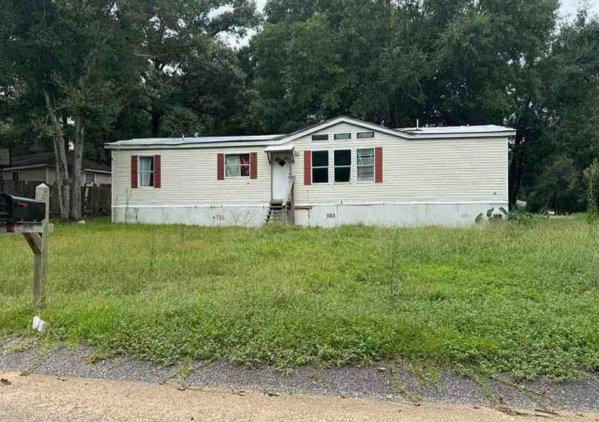 1st image of 8290 Lake Myrtle Dr