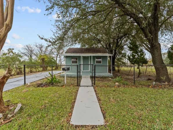 25 2nd Ave N, Texas City, TX 77590