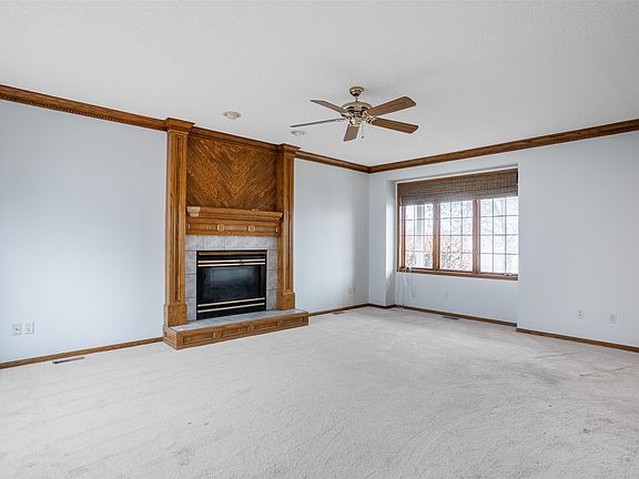 5th image of 5025 Copper Creek Dr