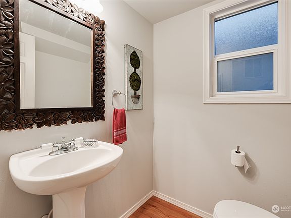 3rd image of 15215 25th Avenue W