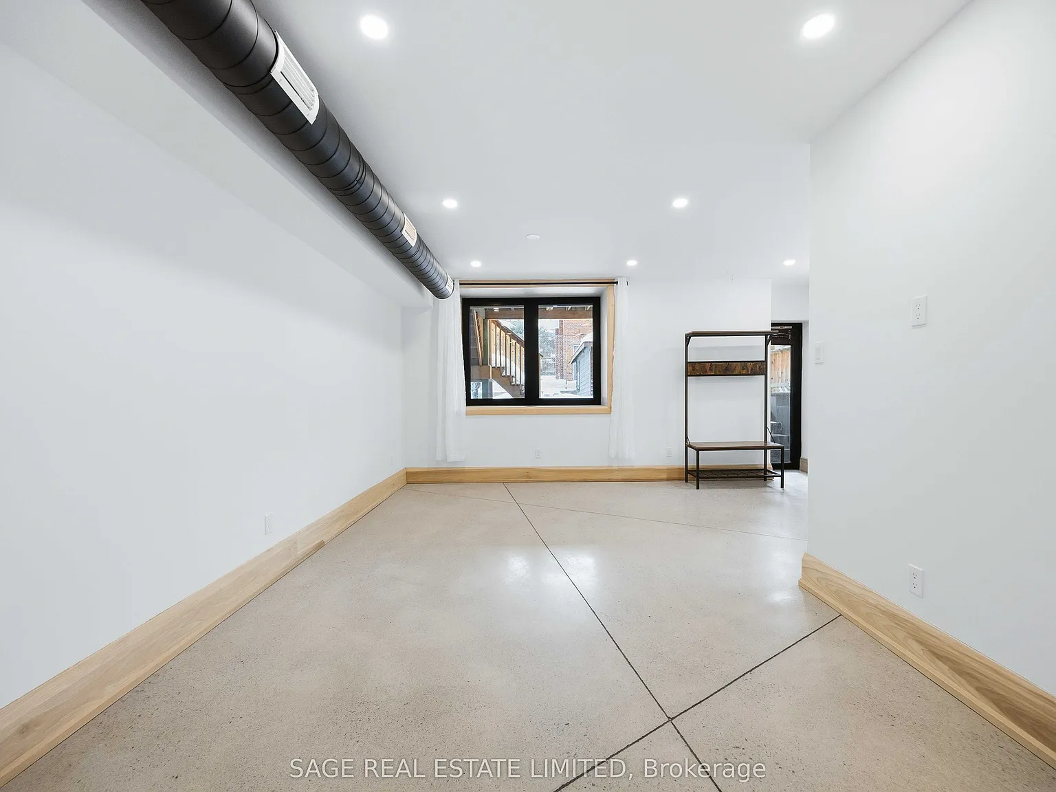 1 bed, $2,400 — Photo 2