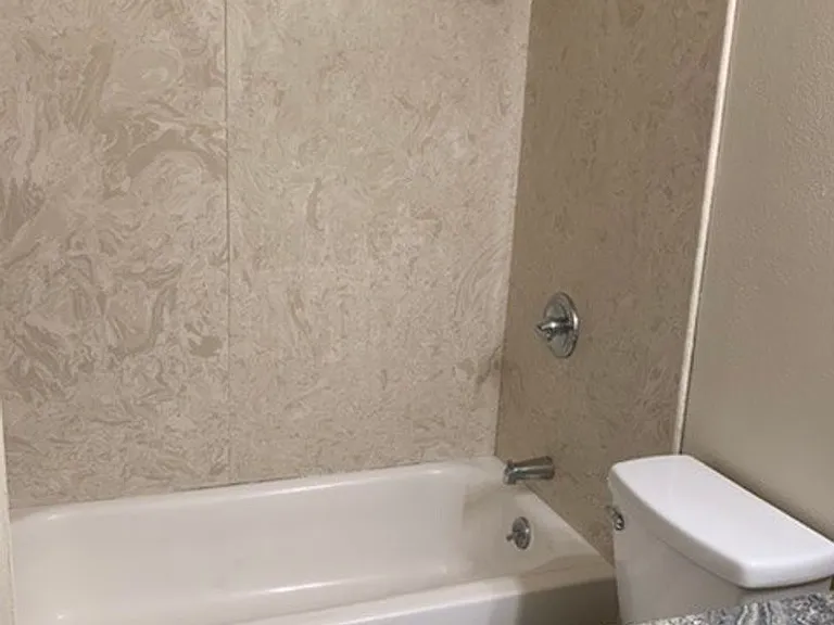 528 Ivy St — Photo 9