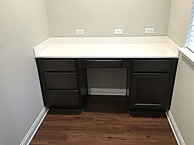 8005 Turnberry Ln — Photo 6