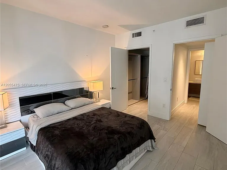 1010 SW 2nd Ave #707 — Photo 6