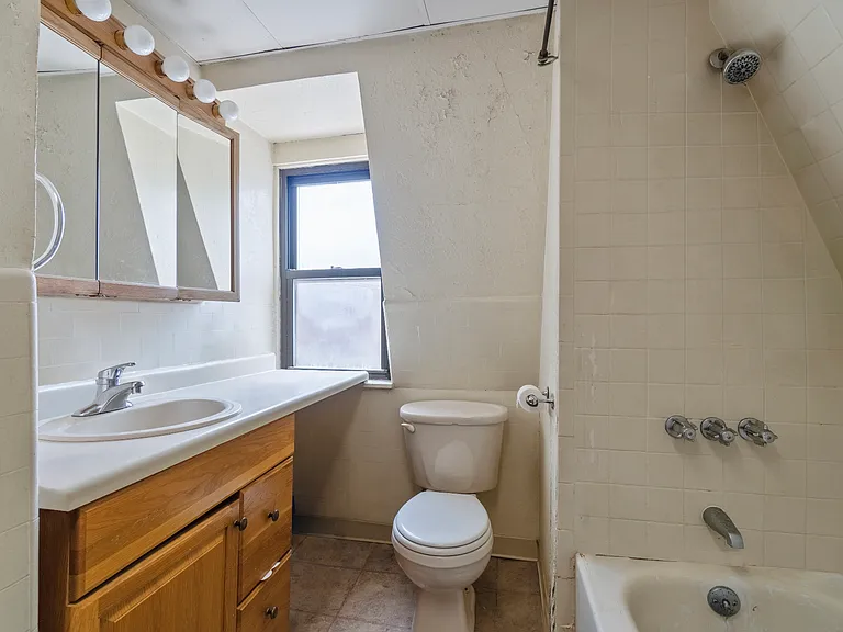 803 S Negley Ave — Photo 20