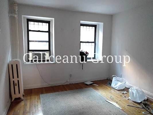 Rented by Lexington Real Estate Group | media 30