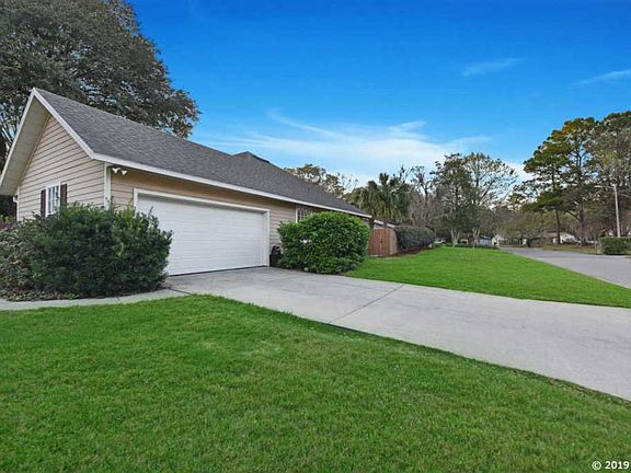 3rd image of 9224 NW 16th Pl